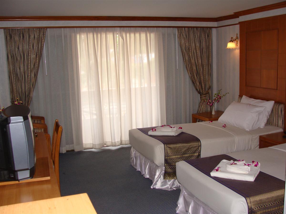 Ao Nang Beach Resort Krabi town Екстериор снимка